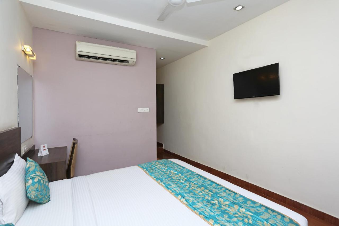 Oyo 4940 Hotel Sea Rock Raipur  Luaran gambar